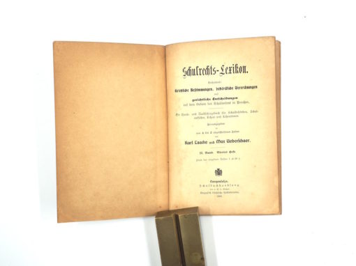 Karl Laacke, Max Ueberschaer Schulrechtslexikon 1908 – Bild 2